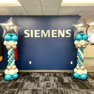 New office?  Time to elevate that celebration!!! Congrats on your move, @siemens !  Your new digs look awesome and nothing says let’s celebrate more than BALLOONS🎈🎈🎈 

#corporateballoondecor #grandopening #njcorporateevents #balloondecor #classicballoondecor #siemens #parsippanynj