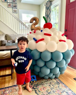 Red white and 2!!! Wishing this cutie a happy 2nd birthday!! 
💕💕
We couldn’t think of a better way to celebrate than with an Event Accents giant cupcake!! These calorie free treats are about 4ft tall and come customizable in color!! Reach out to order yours today!!!!
www.eventaccentsco.com
🧁🧁#ballooncupcake #birthdayballoons #celebratewithballoons #morriscountynj #randolphnj #morrisplainsnj #morristownnj